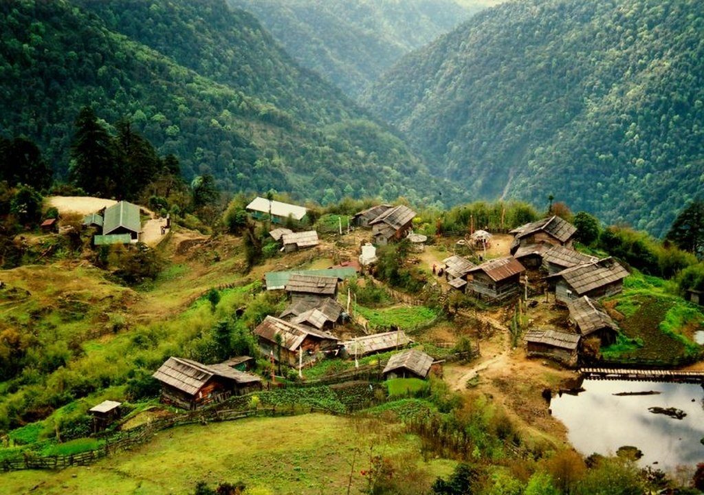 lachung mountain village